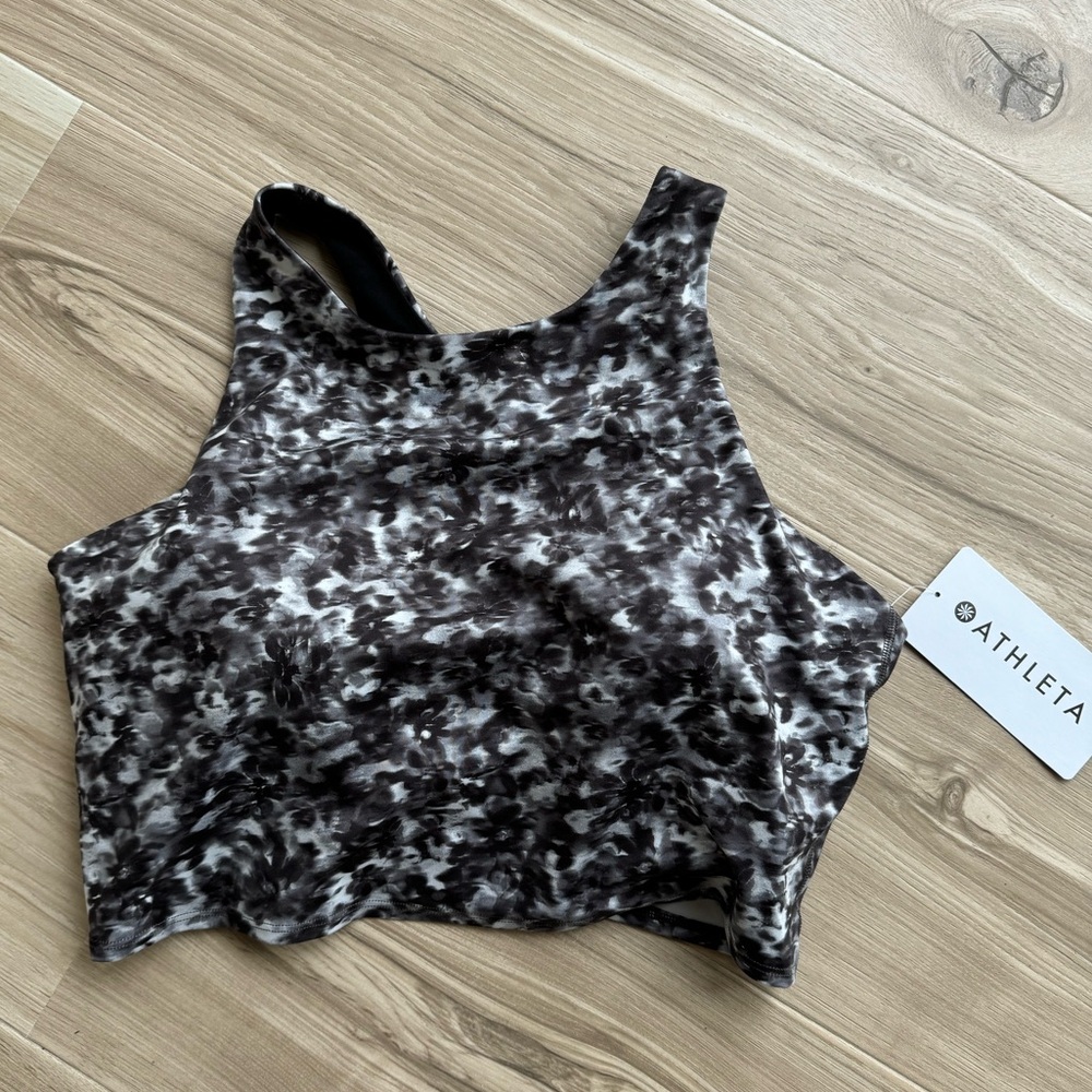 Athleta Conscious Crop Sports Bra D-DD